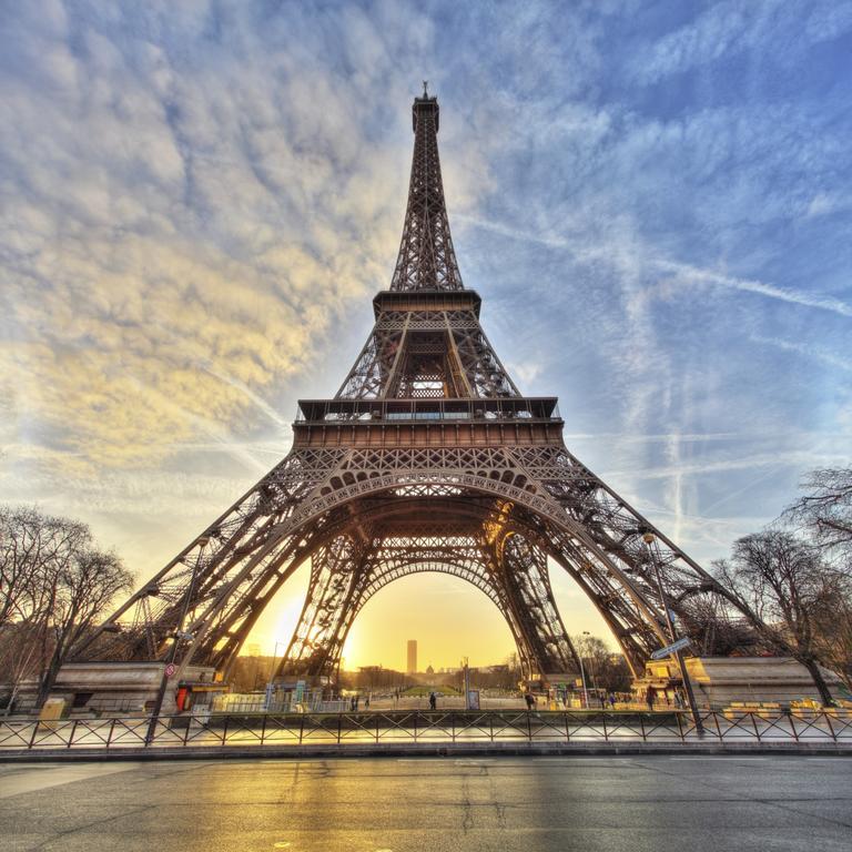 艾菲尔铁塔战神广场公寓 巴黎 外观 照片